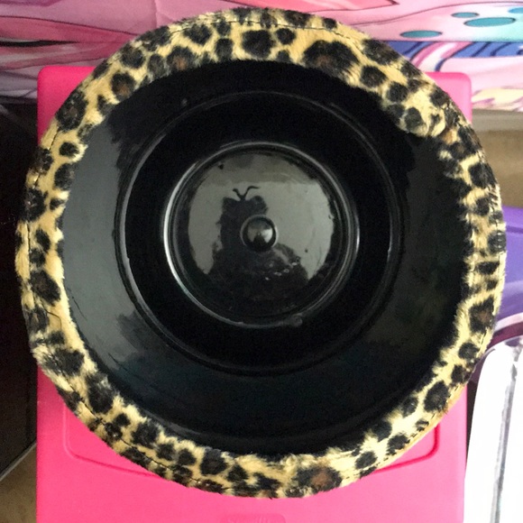 🗑Rare Faux Fur Leopard Print Sleeve Trash Bin🗑 - Picture 3 of 7